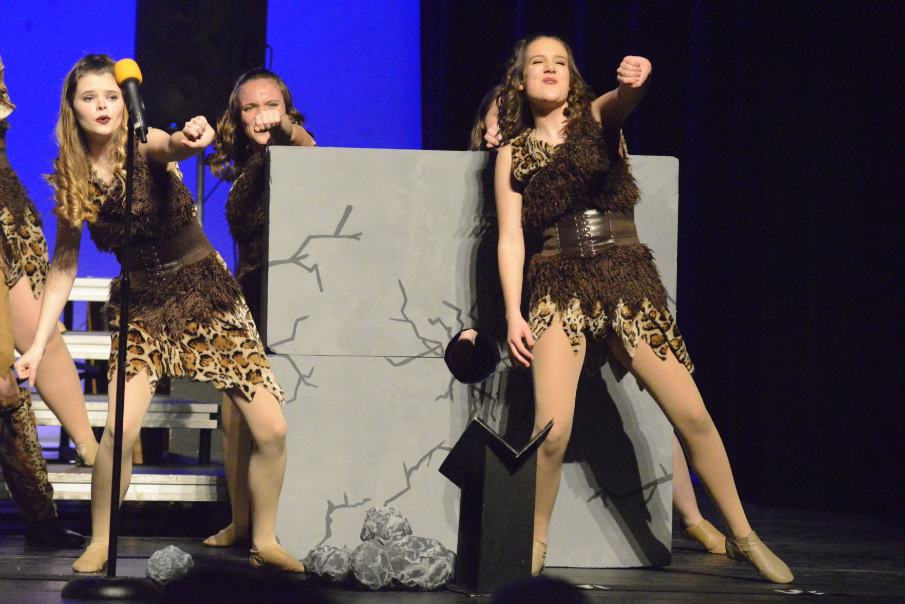 show choirs at bettendorf 020820 1202.JPG